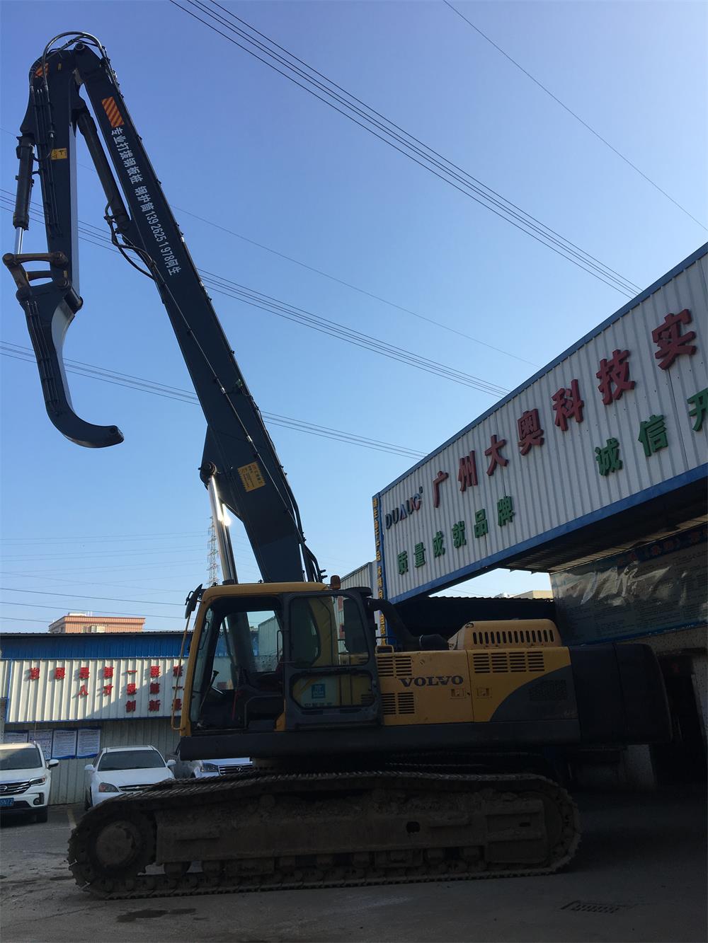 挖掘机打桩臂.jpg